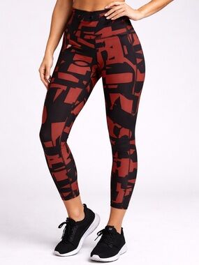 Under Armour Black and Rust Leggings New with Tag Size Large